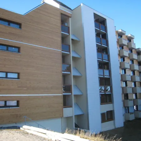 3 Places Au Pied Des Pistes Avec Balcon Et Animaux Acceptes - 1750 - Fr-1-340-175 *